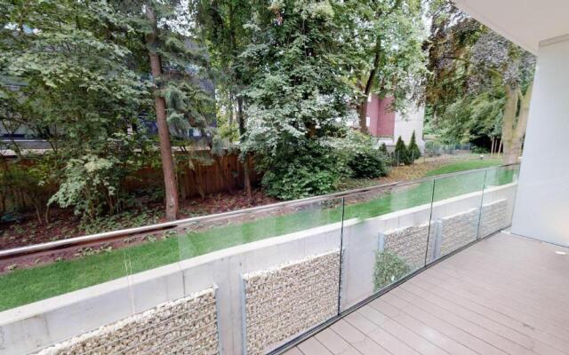 White Pearl Apartment 0.05