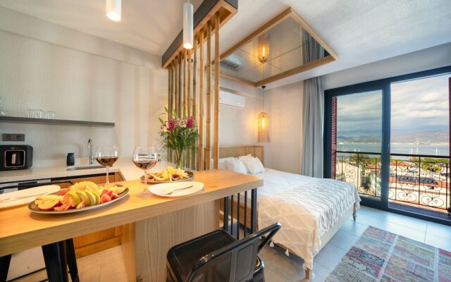 Reddoors Suites