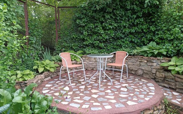 Апартаменты на улице Кисловодская 33