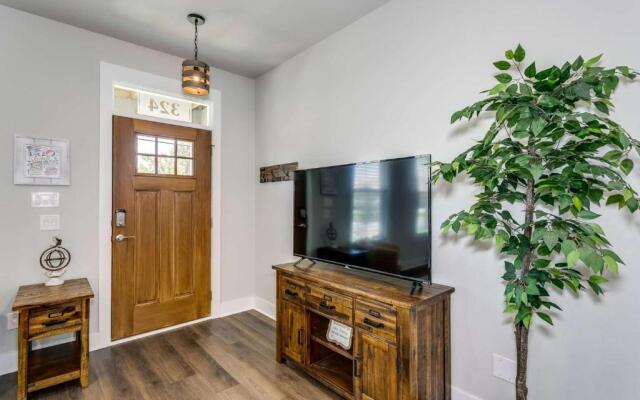 Lone Oak House