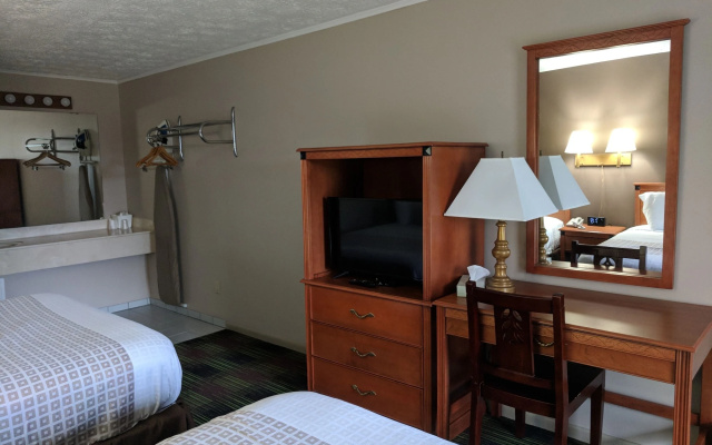 South Shore Inn