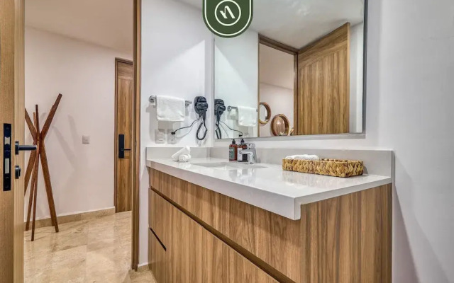 Oceanview 1 BR Condo - Beach - Multiple Pools