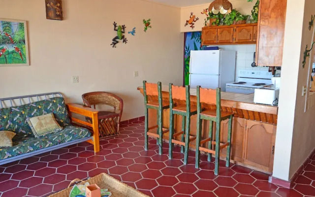 Jungla Casita by RedAwning