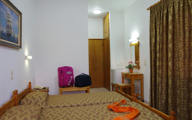Effie Hotel