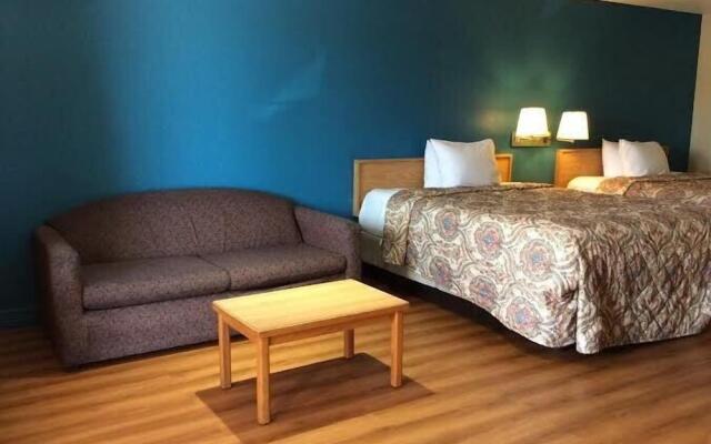 Stratford House Inn and Suites