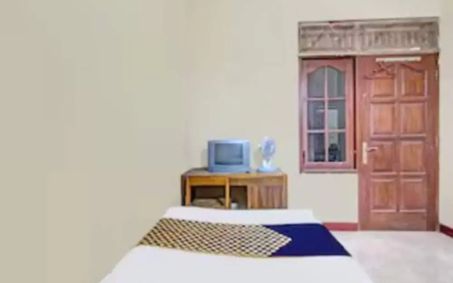 SPOT ON 92434 Puri Kasih Guest House Syariah