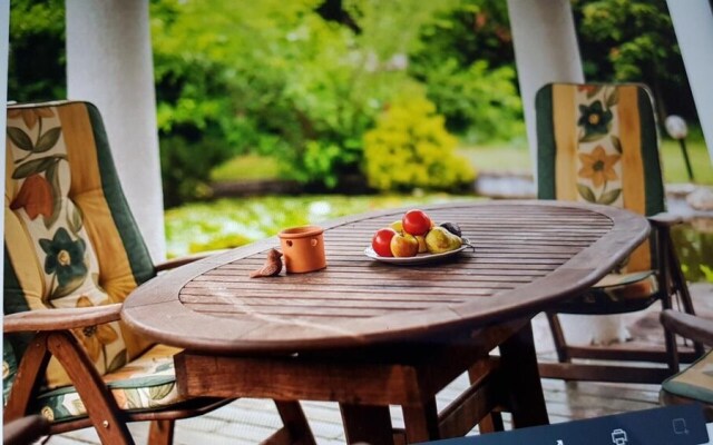 Exclusive Apartment In Villa With Private Garden