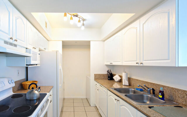 Miami Beach Intracoastal Apartments By Globe Quarters