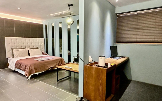 Ignis Hotel