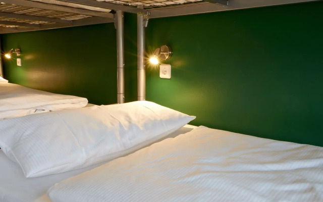 Ballhaus Berlin Hostel
