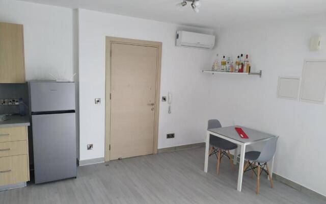 Modern Suite, XL balcony, parking
