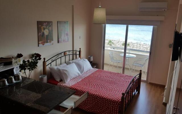 Alex Beach Apartment 33