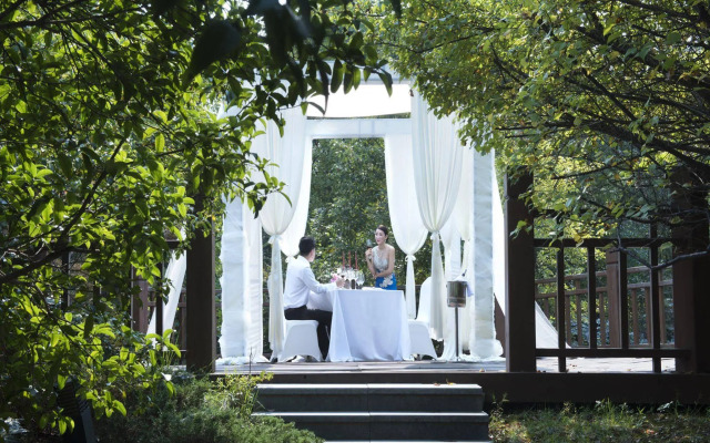 Jinji Lake Grand Hotel