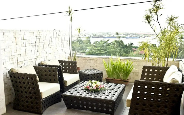 Goldberry Suites & Hotel Mactan