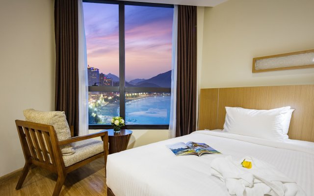 Starcity Hotel & Condotel Beachfront Nha Trang