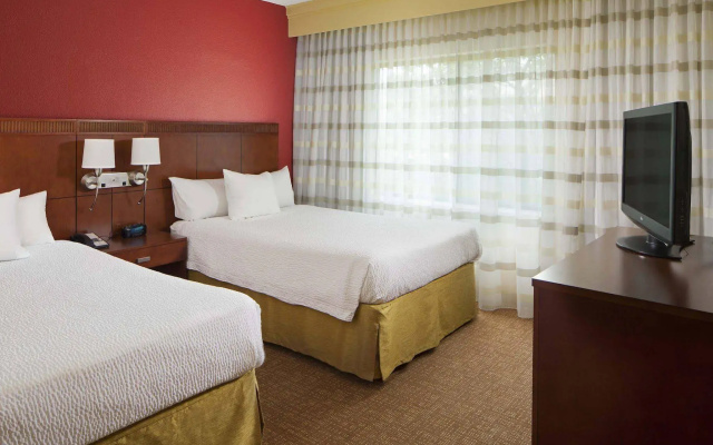 Courtyard by Marriott Charlotte Southpark