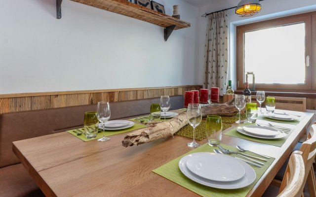 Attractive Holiday Home in Rauris, Near the ski Piste