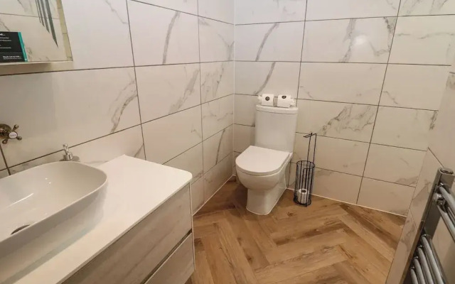 Netherdale Penthouse