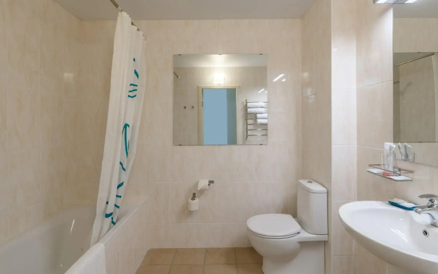 Лоял Гостевой Дом