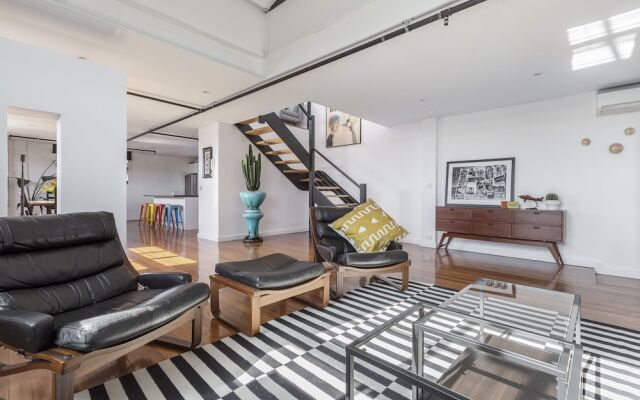 StayCentral - Fitzroy Converted Warehouse Penthouse