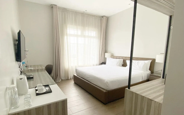 Avenue Suites Hotel