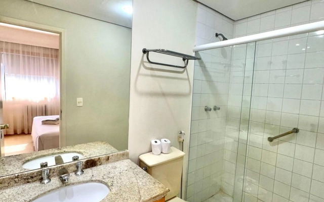 Bienal First Class Flat Service - UH403