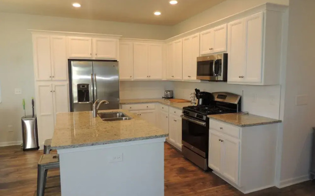 4758 Cloisters Lane