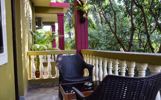 Laliguras Villa 200 Mts from candolim beach