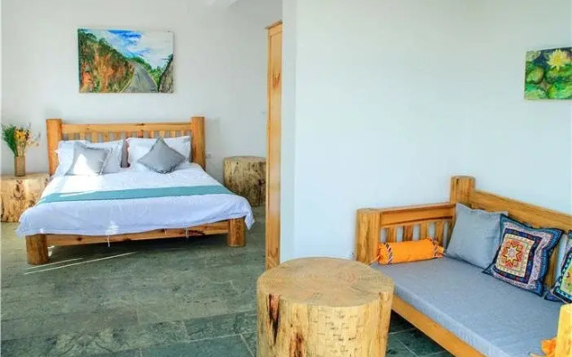 YiHai ZhuYuan Boutique Inn