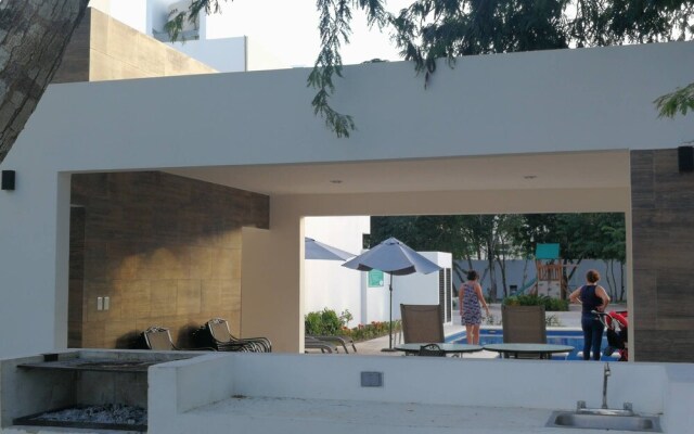 Pu-kka House By Perlitas Home