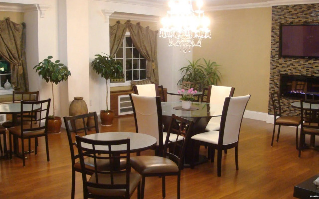 Best Western Roanoke Inn & Suites