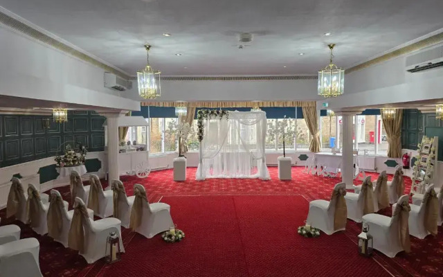 The Victoria Hotel