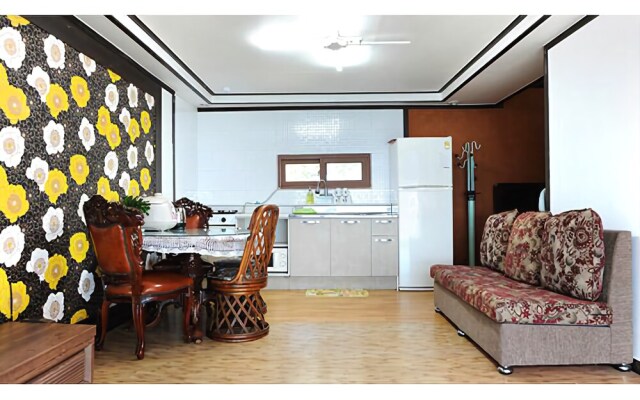 Geoje Sumireu Pension