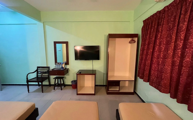 Collection O Analisa Beach Resort – Guest Rooms – Pangkor Laut