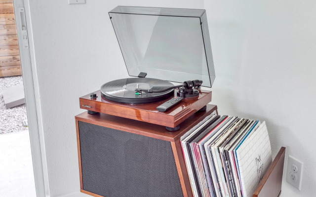 Melody by AvantStay | Peloton included, sleek home, Austin