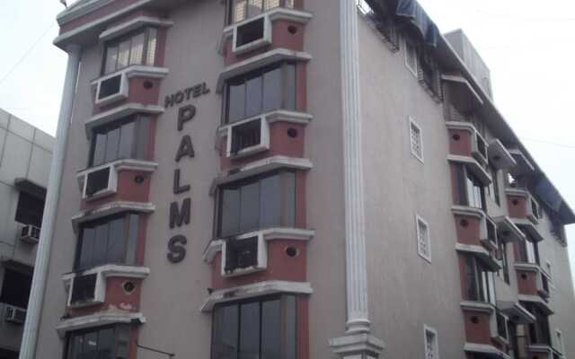 Hotel Palms