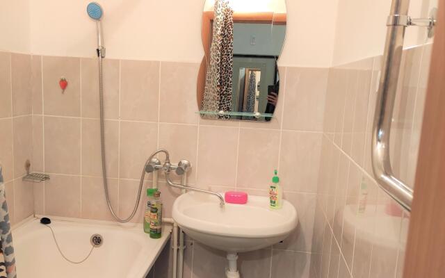 Апартаменты в микрорайоне Энтузиастов 1