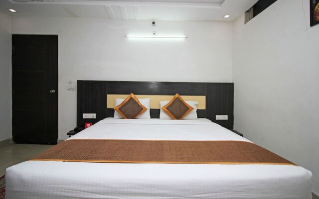 City Hotel and Suites Agra