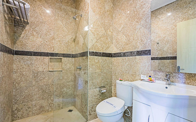 Royal Hotel and Villa Trawas