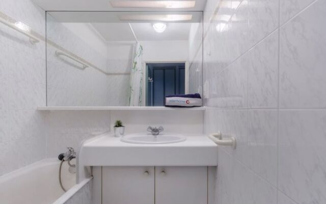 Villa LOpen Fréjus 18055