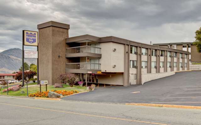 Knights Inn Kamloops