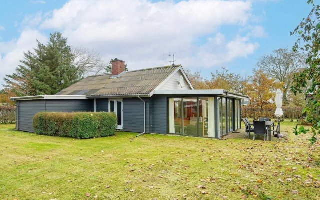 6 Person Holiday Home in Hemmet