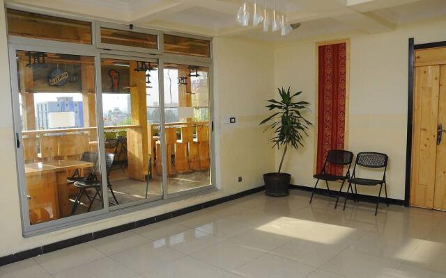 Holly Wood Hotel