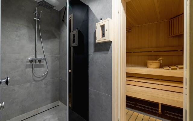 Brick House Apartment Cracow by Renters