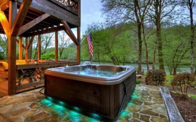 A River of Dreams Lodge