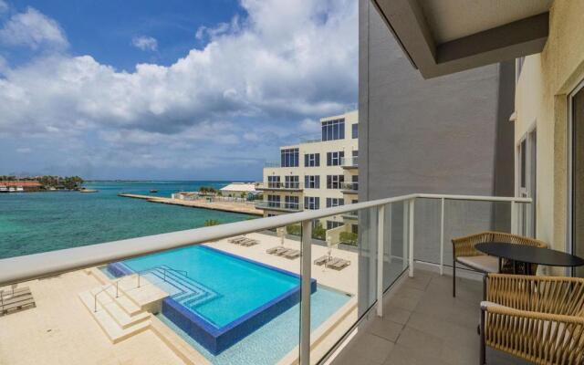 HH-2Bdr413 - NEW Modern Apartment in Oceanfront Luxury Condo in Aruba!