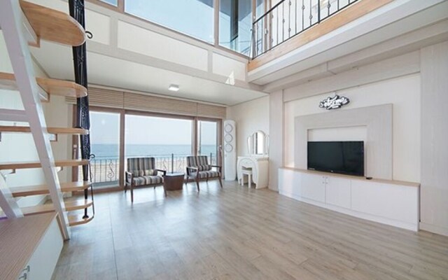 Yeongdeok Etermo Pension