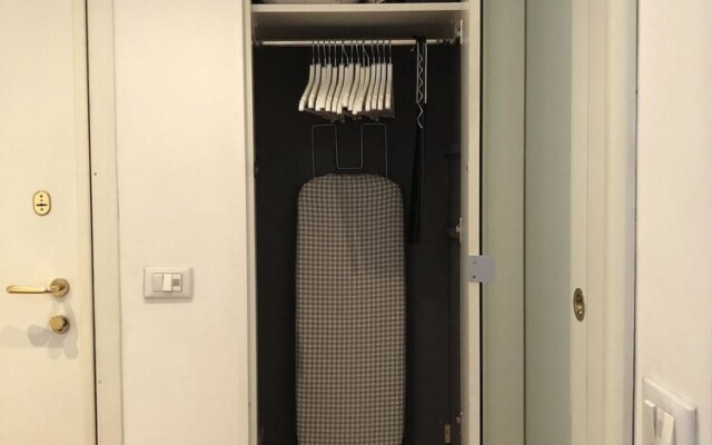 Studio in Milano, With Wifi