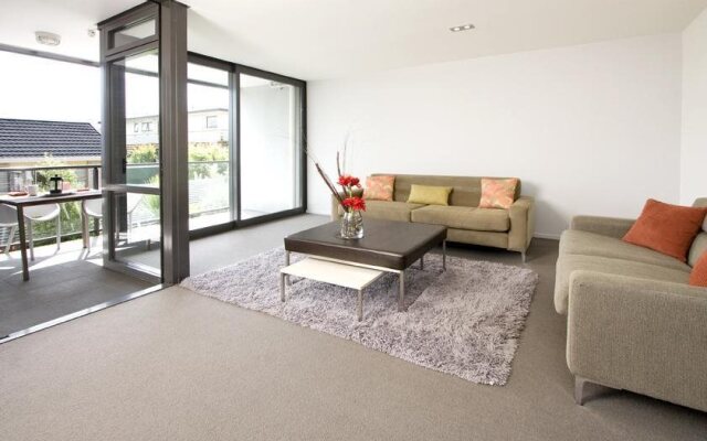 Rooftop Retreat - Mount Maunganui Holiday Home