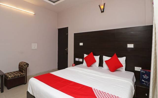 OYO 12520 Hotel Grand Tara